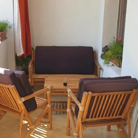 Apartment Pharia