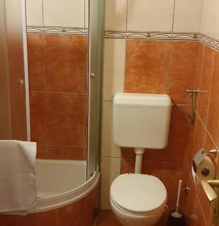 Pharia Apartment